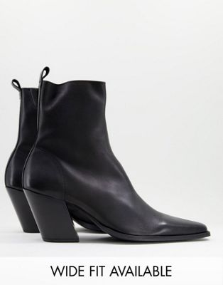 ASOS DESIGN HEELED BLACK LEATHER CHELSEA BOOT WITH ANGLED HEEL,ELMER INCL