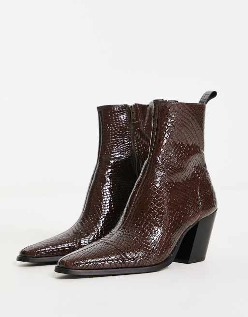 DESIGN heeled chelsea boot in patent faux croc | ASOS