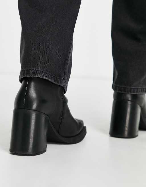 ASOS DESIGN Heeled chelsea boot with angled toe