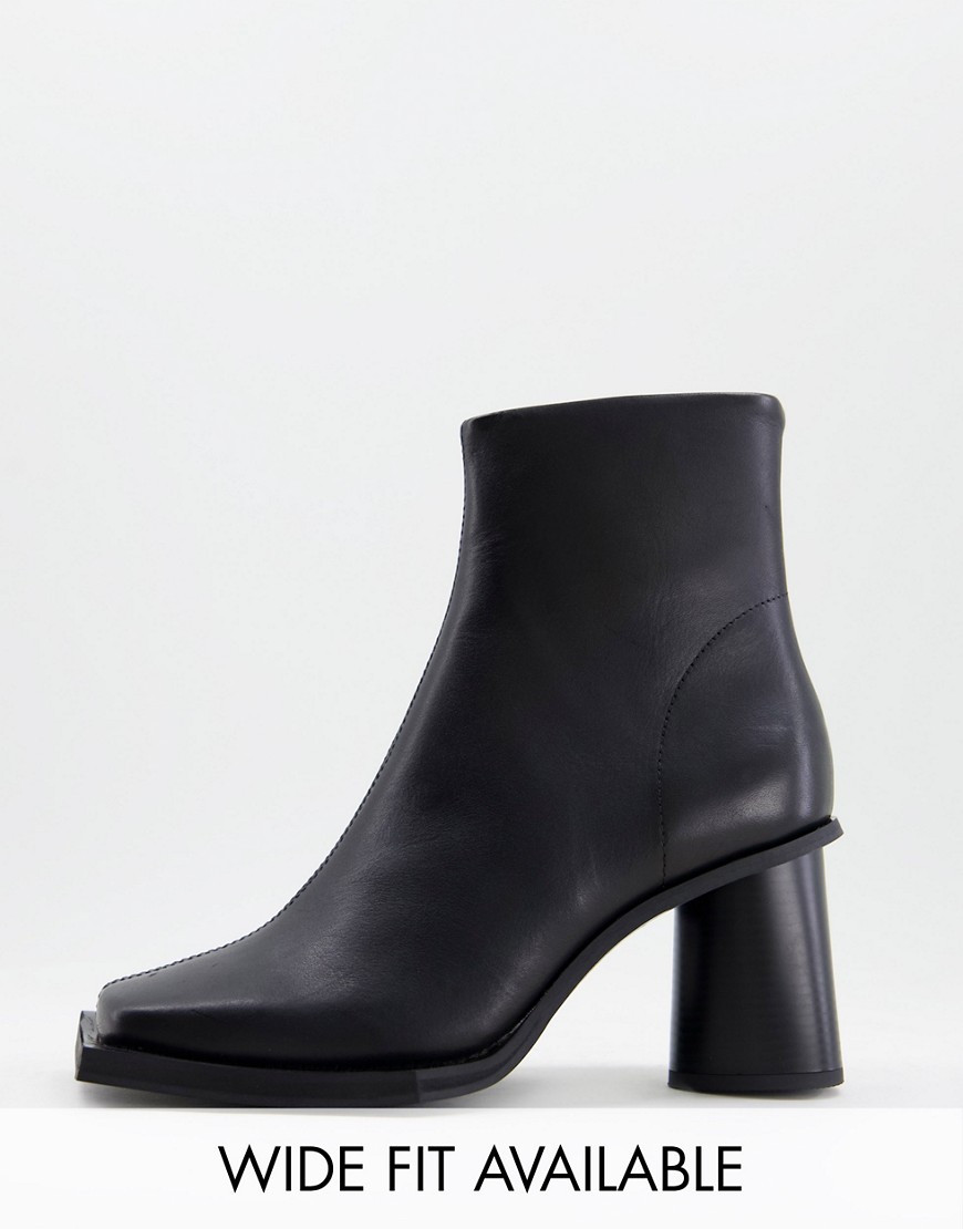 ASOS DESIGN heeled chelsea boot with extreme square toe and round heel in black leather