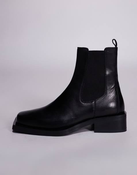 ASOS DESIGN heeled chelsea boots in black leather with square toe - view 1