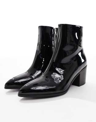  heeled chelsea boots  patent
