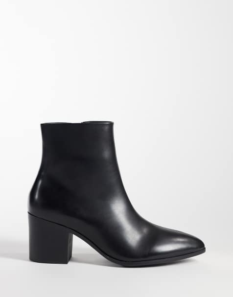 ASOS DESIGN heeled chelsea boots in black - view 1