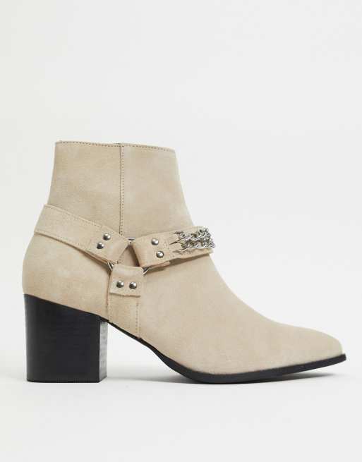 pointed suede chelsea boots