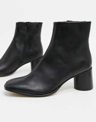 asos heeled chelsea boots