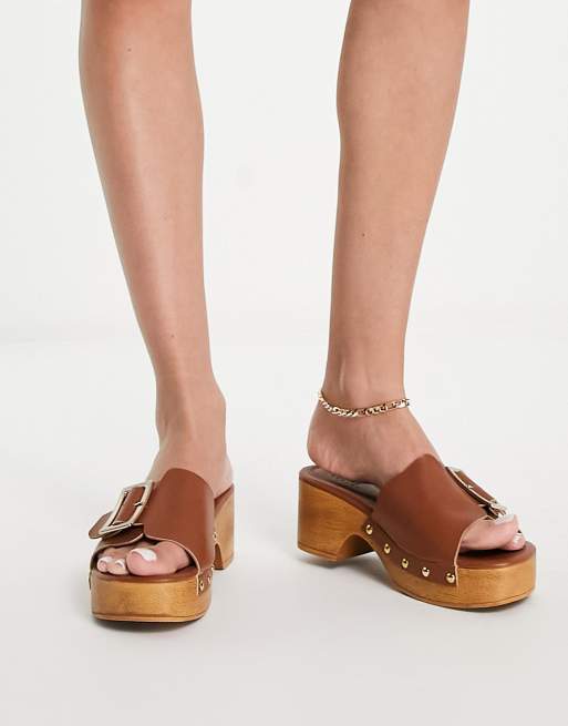 Tan 2024 clog heels