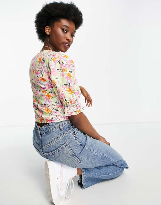ASOS DESIGN – Hell geblümte Freizeitbluse mit kurzen Ärmeln, 2 von 4