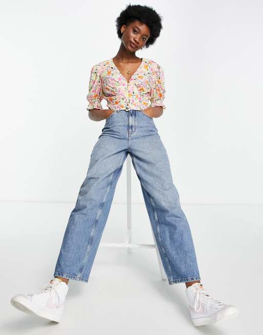 ASOS DESIGN – Hell geblümte Freizeitbluse mit kurzen Ärmeln, 4 von 4