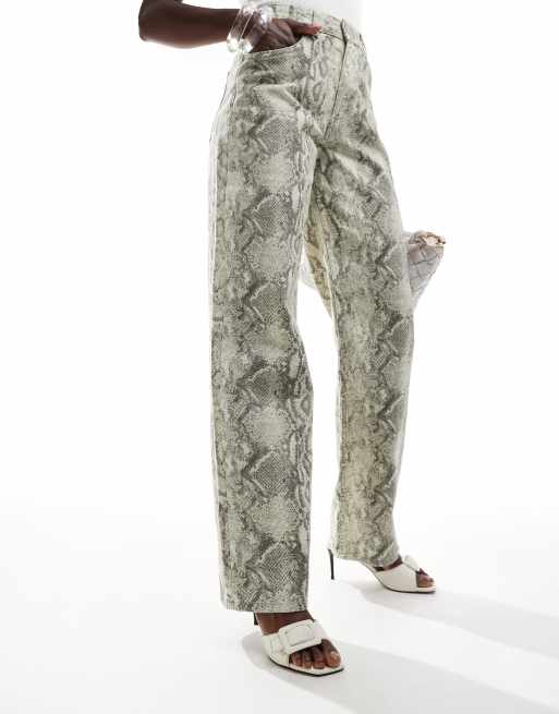 ASOS DESIGN - Hellish - Sabot con tacco medio bianchi con fibbia, 4 di 4