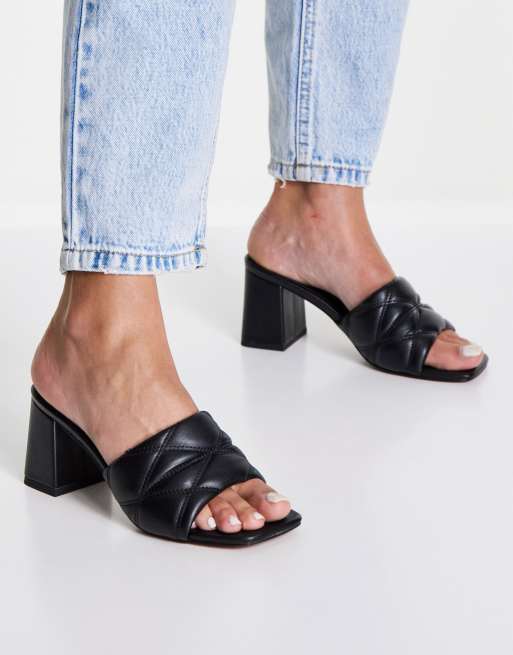 ASOS DESIGN – Helsa – Wattierte Mules in Schwarz mit Blockabsatz