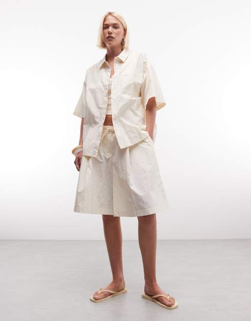ASOS DESIGN – Hemd aus Funktionsmaterial in Cremeweiß mit Rückenausschnitt, Kombiteil, 3 von 4