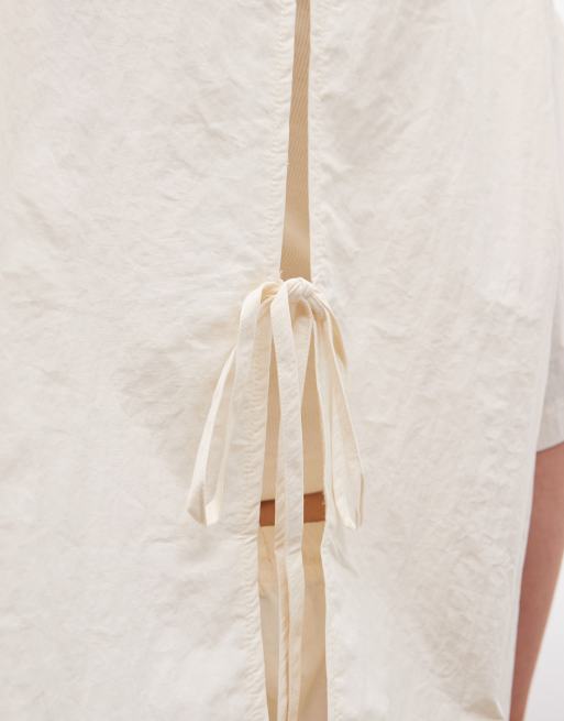 ASOS DESIGN – Hemd aus Funktionsmaterial in Cremeweiß mit Rückenausschnitt, Kombiteil, 4 von 4