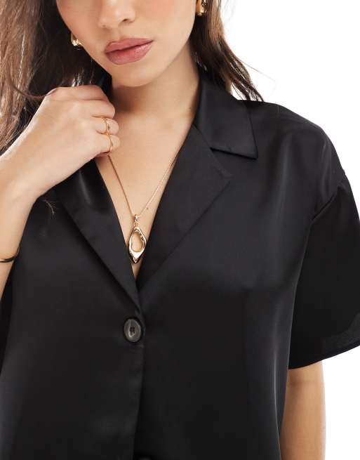 ASOS DESIGN – Hemd aus Satin in Schwarz, Kombiteil, 3 von 4
