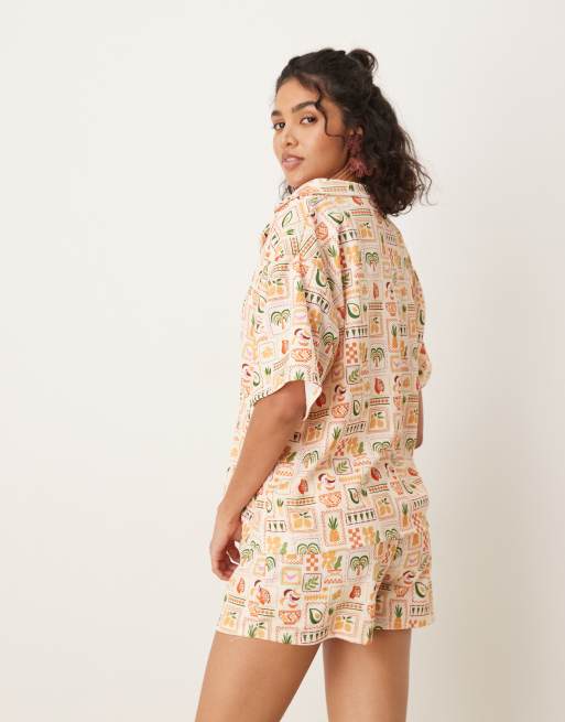 ASOS DESIGN – Hemd mit Palmen-Weihnachtsprint und Reverskragen, Kombiteil, 4 von 4
