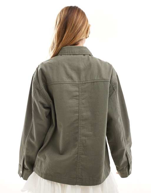 ASOS DESIGN – Hemdjacke aus Baumwoll-Twill in Olivgrün mit Taschen, 3 von 4