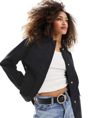 ASOS DESIGN - Hemdjacke aus Baumwoll-Twill in Schwarz mit Taschen