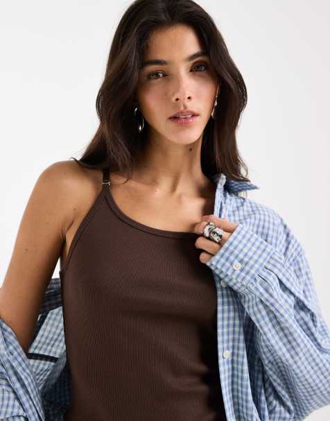 ASOS DESIGN - Hemdje met lage ronde hals en bandjes in chocoladebruin - view 1