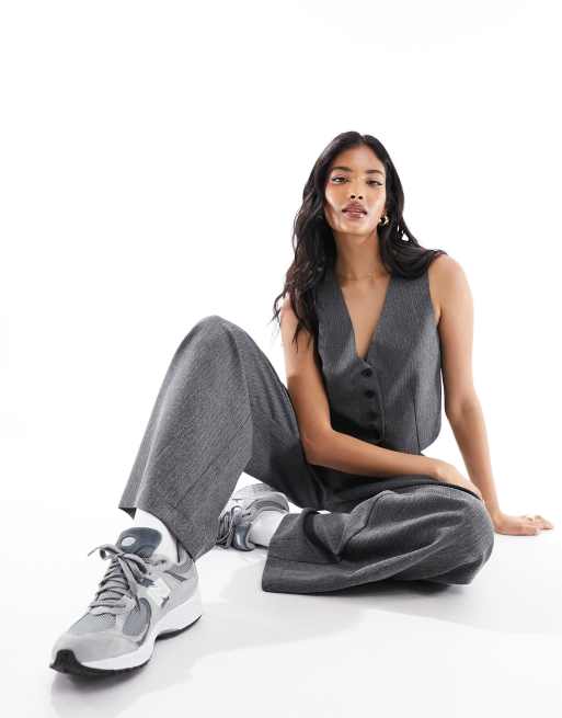 ASOS DESIGN Mix & Match set in gray