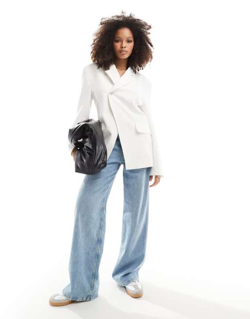 ASOS DESIGN - High Break Point - Blazer asimmetrico color avorio