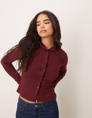 high neck button through shrunken top in burgundy-Red