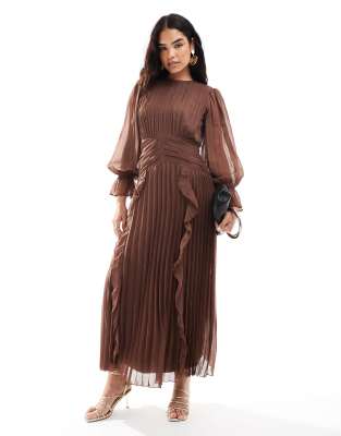 high neck ruched belt detail maxi dress in chocolate-Brown