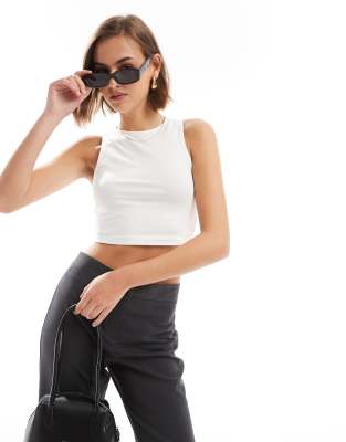 ASOS DESIGN ASOS DESIGN High Neck Super Crop in white