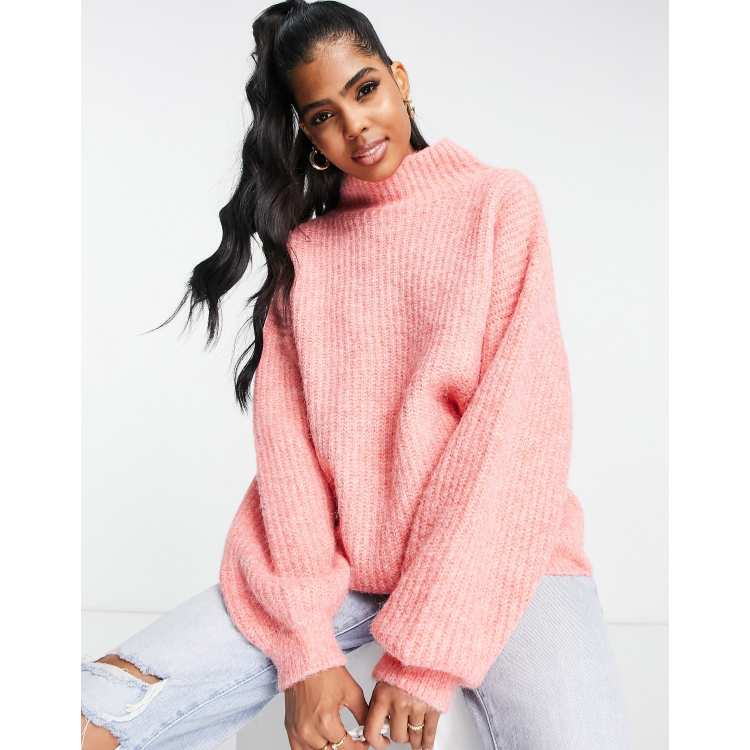 pink sweater