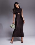 [ASOS DESIGN] ASOS DESIGN high neck with cut out waist drape plisse maxi dress in chocolate-Red 14 Chocolate