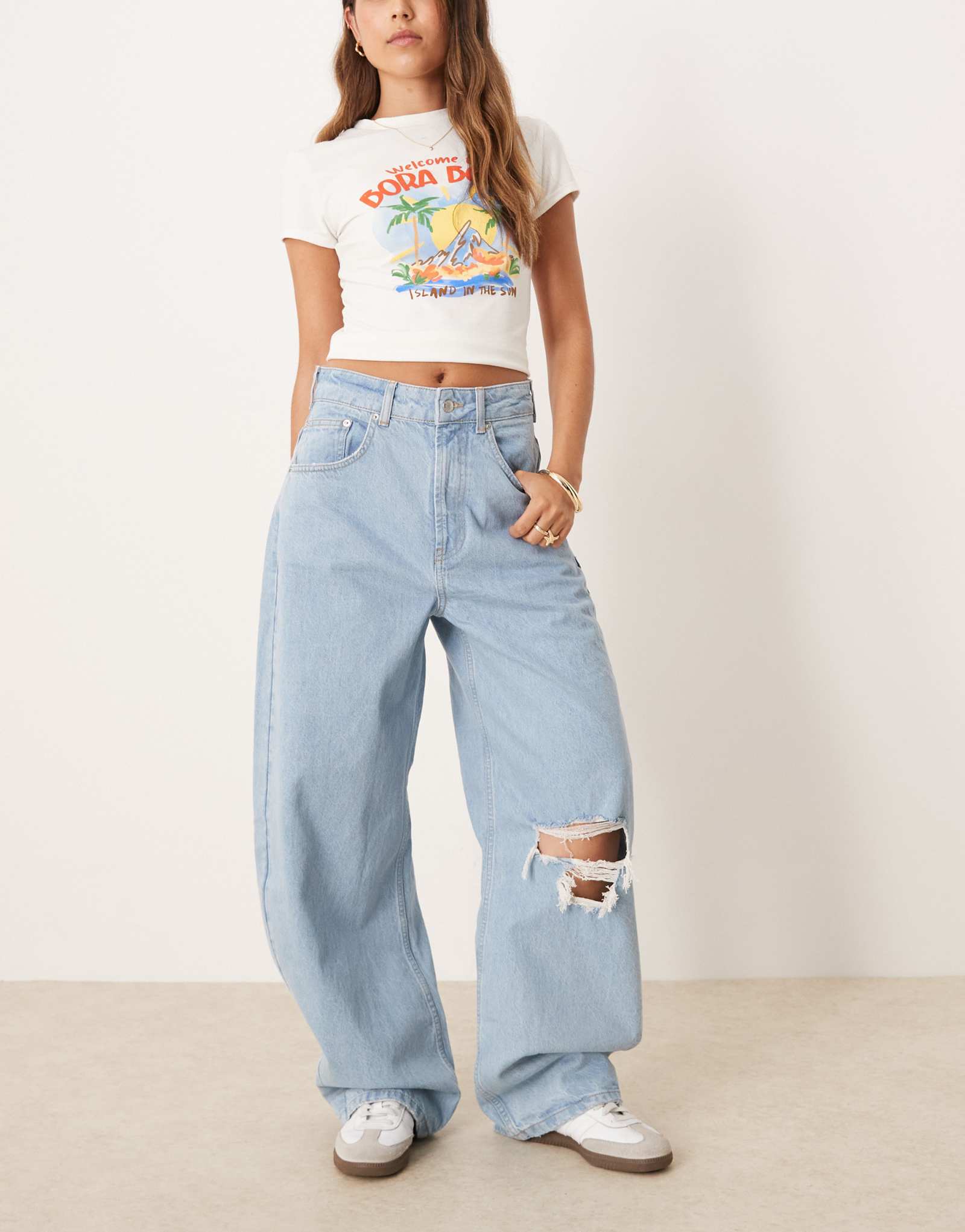 ДИЗАЙНЕРСКИЕ джинсы-бочонки ASOS с высокой посадкой и разрезами после легкой стирки