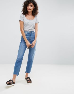 mid waist mom jeans