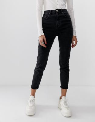 black tapered mom jeans