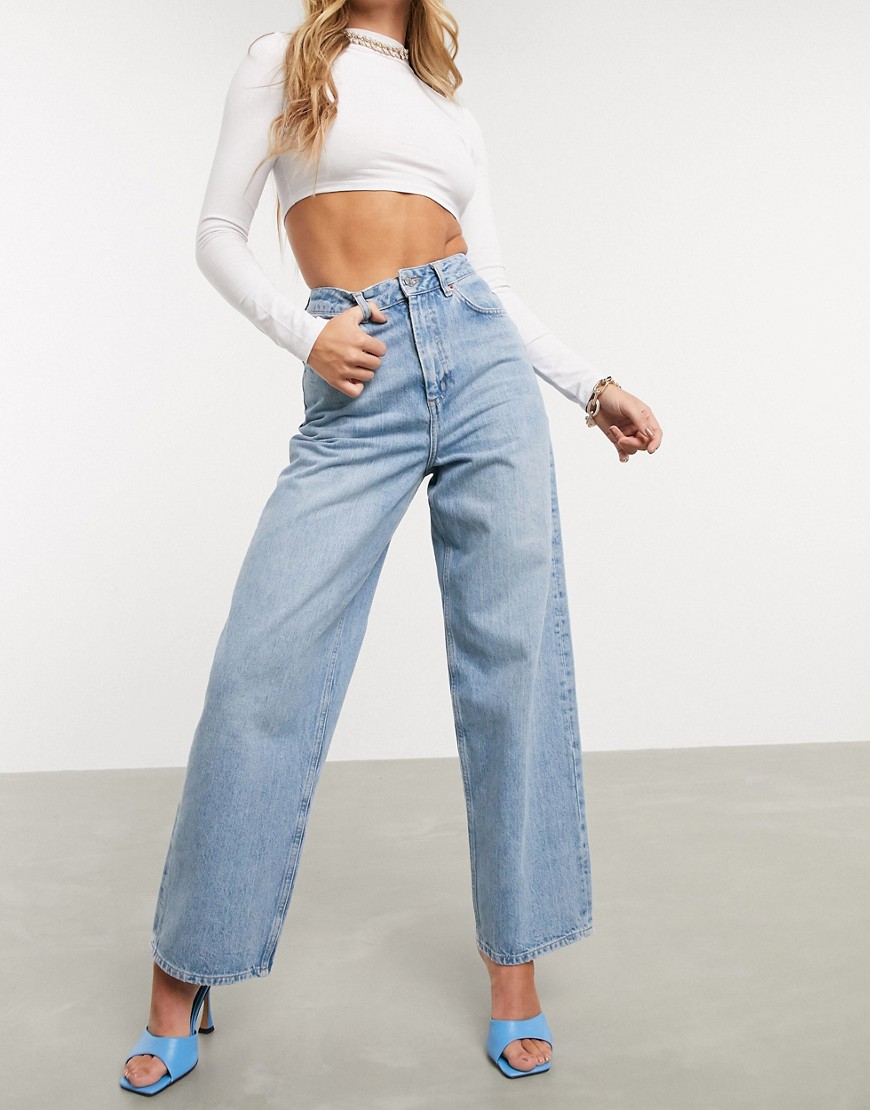 ASOS DESIGN High rise 'Relaxed' dad jeans in midwash-Blues