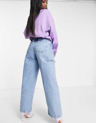 relaxed thigh jeans