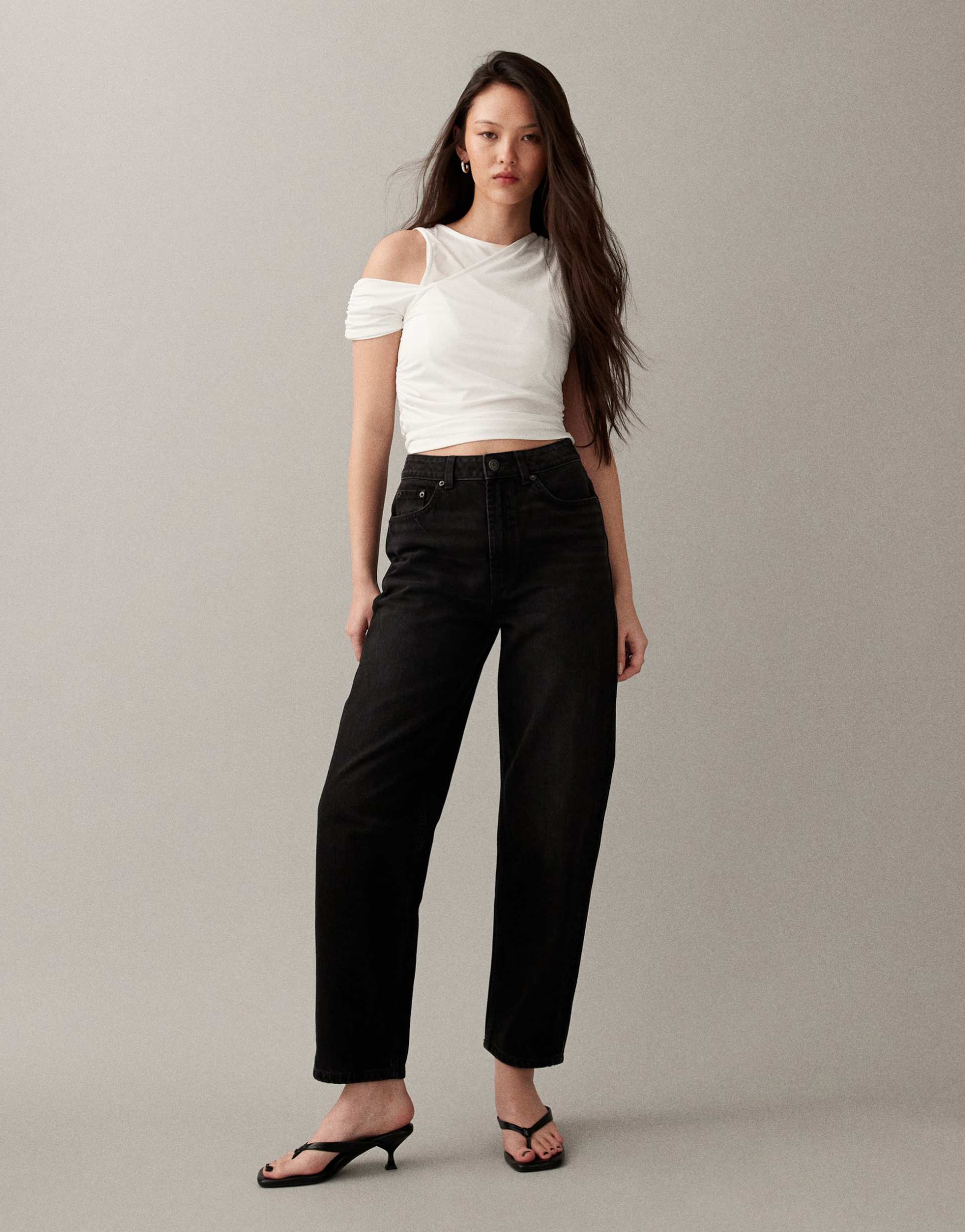 asos design high rise relaxed mom jeans in black