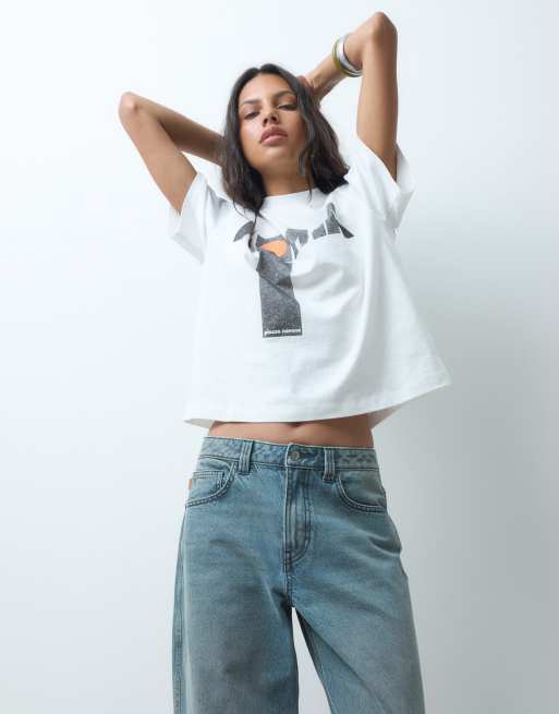 ASOS DESIGN high rise relaxed roll up jeans in vintage wash, 2 of 5