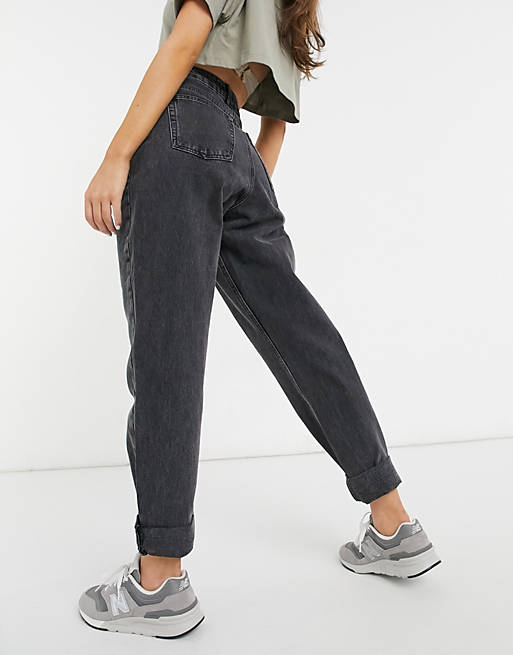 Women high rise 'slouchy' mom jeans in washed black 
