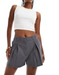 [ASOS DESIGN] ASOS DESIGN high waist tailored shorts in grey 14 Grey