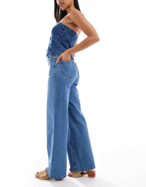 ASOS DESIGN high waist wide leg jeans with front pockets in mid blue , 3 of 5