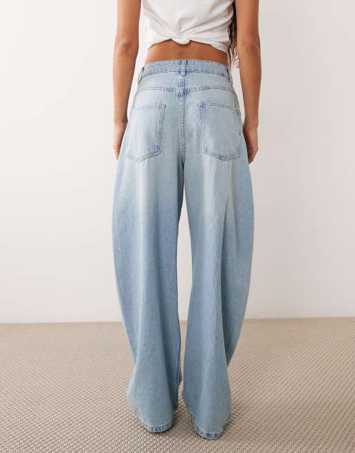 ASOS DESIGN high waisted barrel leg jeans in light wash blue, 3 of 5