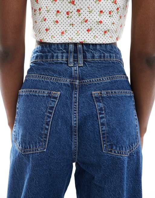 ASOS DESIGN high waisted barrel leg jeans with seam detail in mid blue , 4 of 5