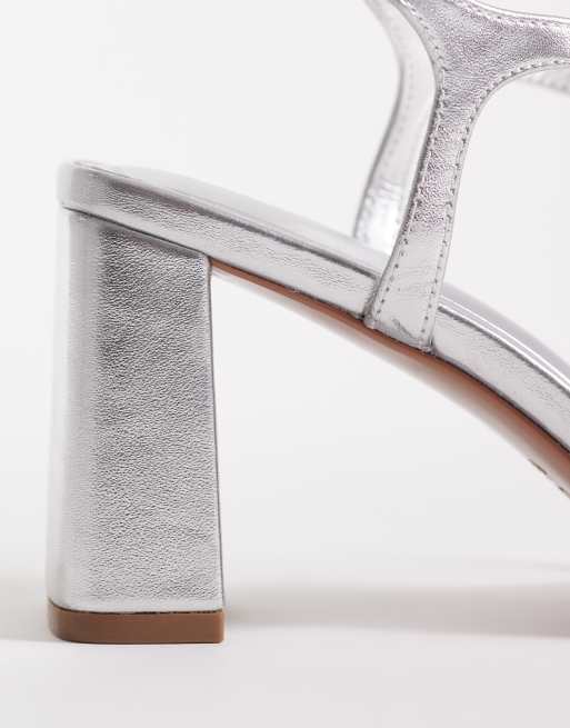 ASOS DESIGN - Highgate - Sandalen met halfhoge blokhak in zilver, 3 van 4