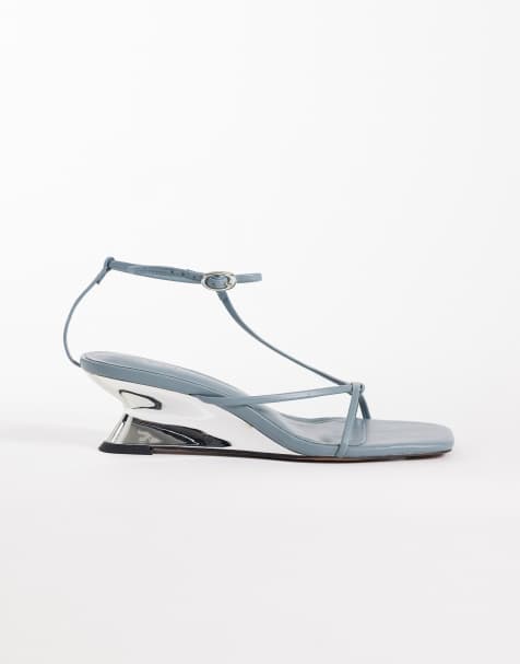 ASOS DESIGN - Hightide - Støvede blå og minimalistiske sandaler med stropper og kilehæl i metaldesign - view 1