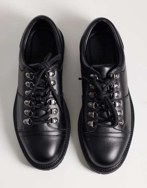 ASOS DESIGN Hiker-Schuhe mit Schnürung und profilierter Sohle in Schwarz, 3 von 5