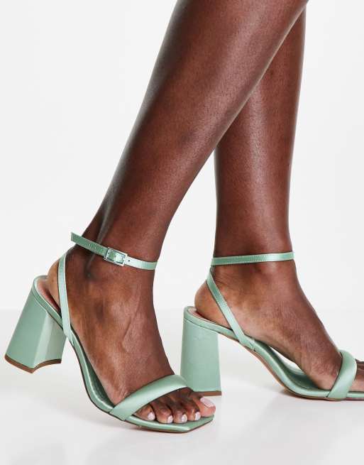 ASOS DESIGN – Hilton – Salviagröna barely there-sandaler med blockklack  
