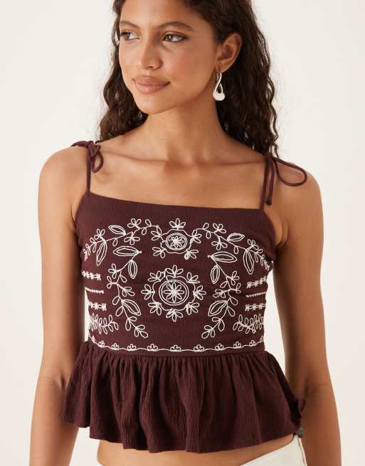 ASOS DESIGN - Hindbærrød camisol med broderi og flæsekant forneden, 4 af 4