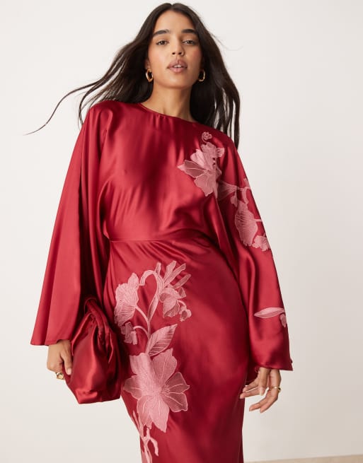 ASOS DESIGN - Hindbærrød maxikjole med overdrevne ærmer, skråt snit og broderier i satin, 4 af 4