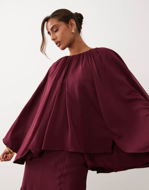 ASOS DESIGN - Hindbærrød maxikjole med voluminøs kappe, 2 af 4