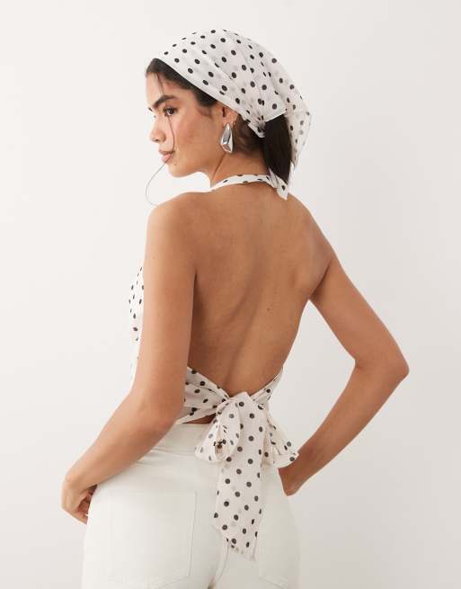 ASOS DESIGN – Hinten gebundenes Neckholder-Oberteil mit Punktemuster und Bandana-Schnitt, 3 von 4