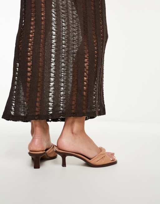 ASOS DESIGN Hither Sabot con tacco medio beige con dettaglio intrecciato ASOS