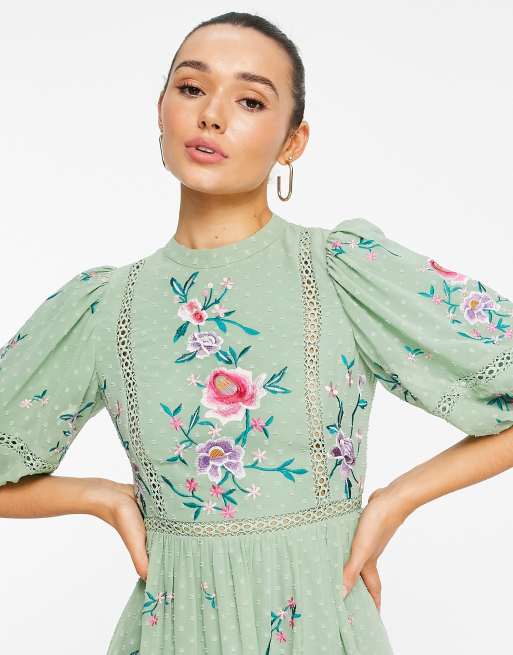 ASOS DESIGN - Højhalset midikjole med broderier og blondedetaljer i sart grønt dobby-stof, 4 af 4